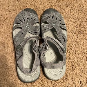 NWOT outdoor sandals